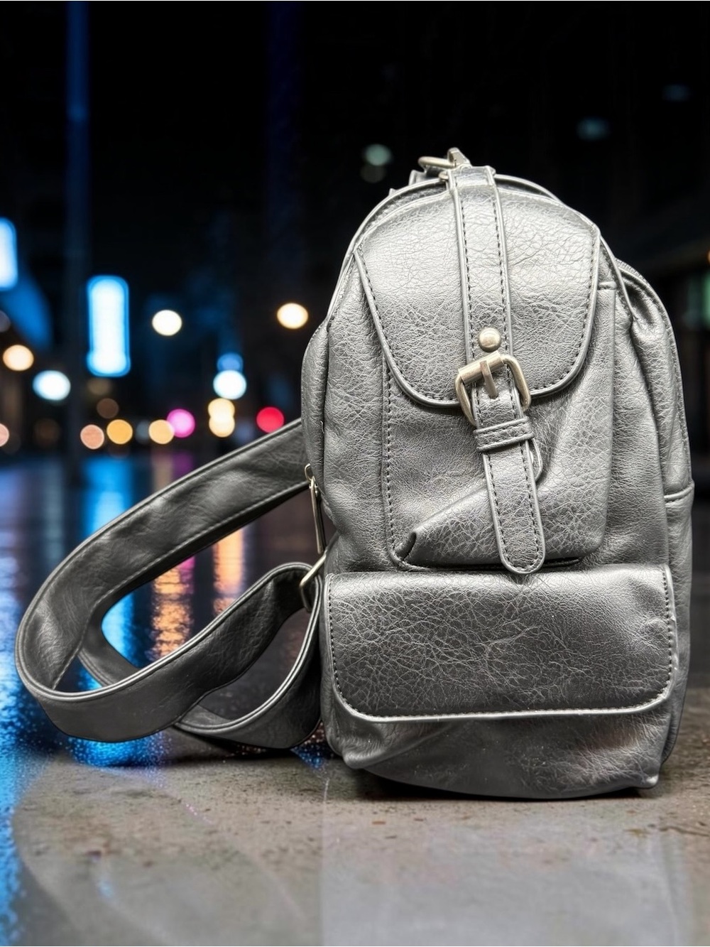 Vegan Leather Crossbody Sling Bag Chevron Lining Casual Travel Pack Black